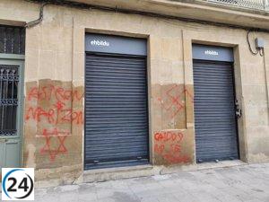 Vandalizan sede de EH Bildu en Pamplona con símbolos nazis.