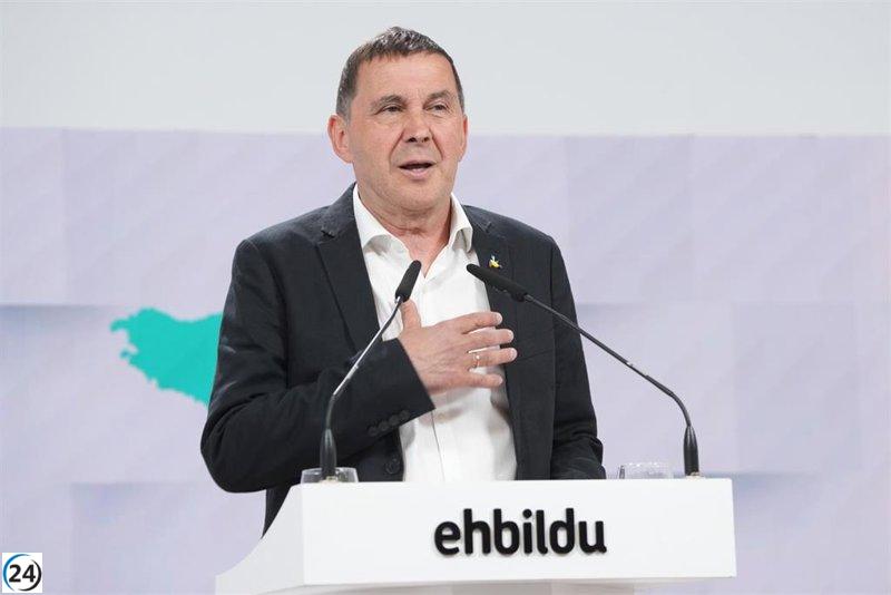 Otegi celebra la revalidación de Barrena como eurodiputado en una noche histórica