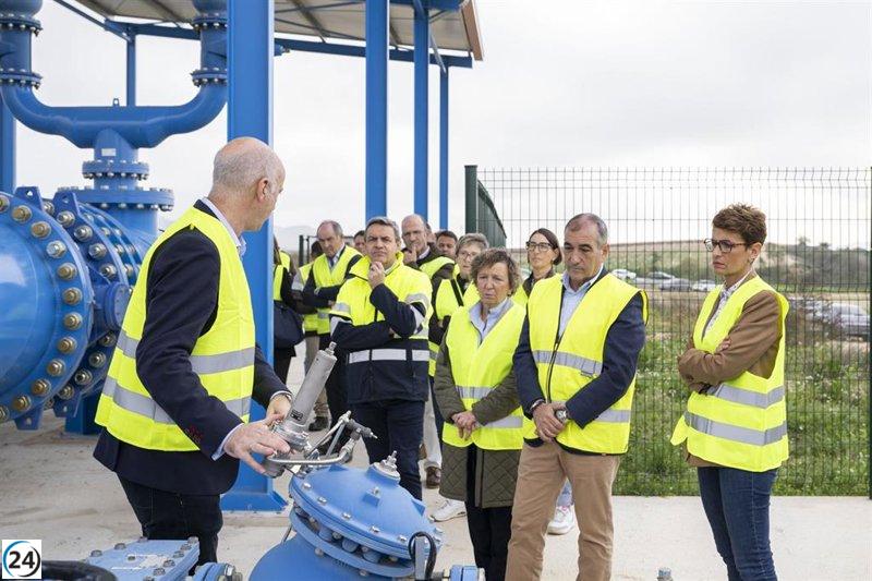 El agua de Itoiz transforma 1.100 hectáreas de Cárcar y Andosilla en tierras de regadío.