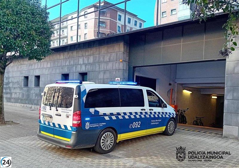 Detenido y encarcelado por una serie de robos en trasteros y vehículos en Pamplona.
