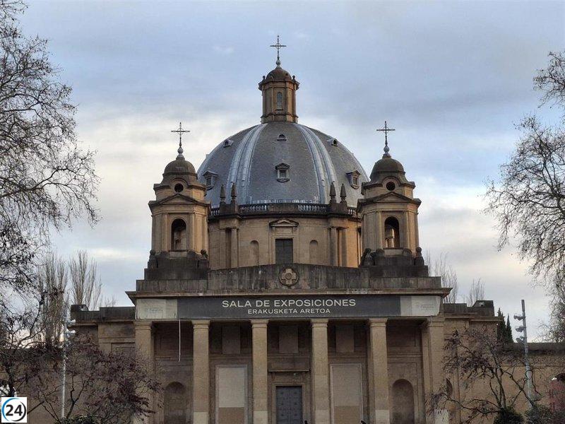 Pamplona rechaza la demanda de grupos memorialistas para eliminar el monumento a los Caídos.