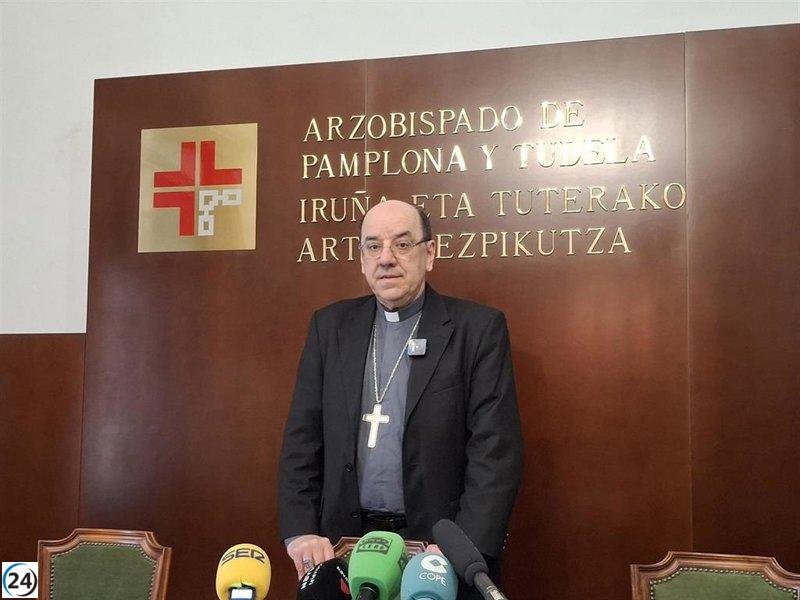 Roselló denuncia barreras legales y sociales que complican la vida de los migrantes.