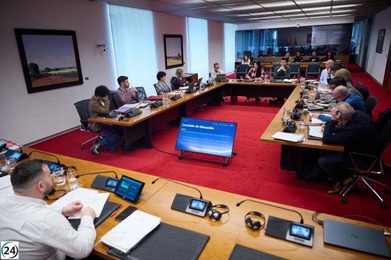 Parlamento de Navarra solicita a Educación detener la implementación de aulas de 2 años en los colegios públicos Alaitz y Ezkaba.