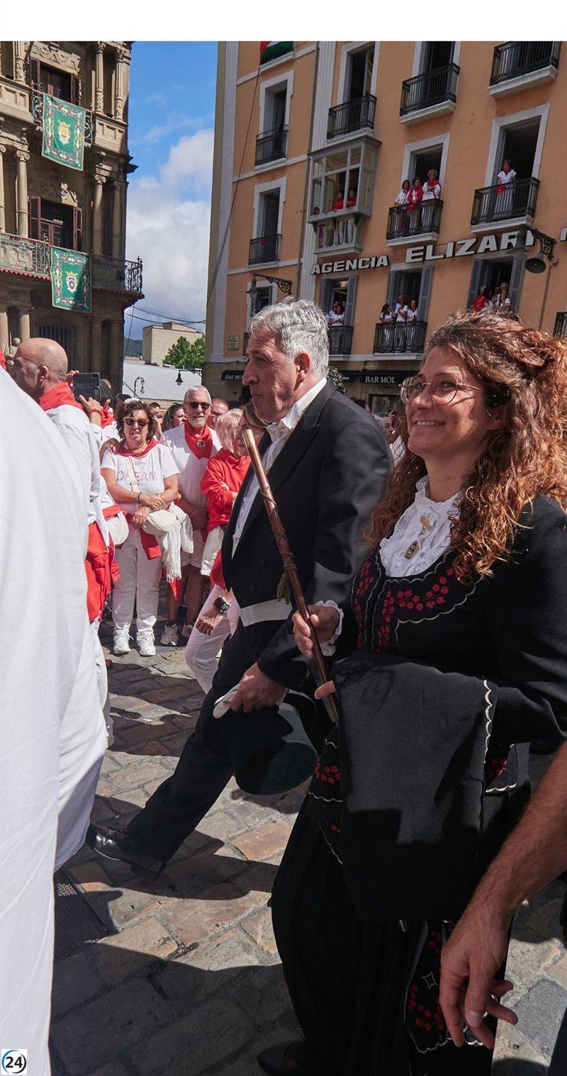 La Policía de Pamplona indaga un ataque contra el alcalde durante la Procesión.