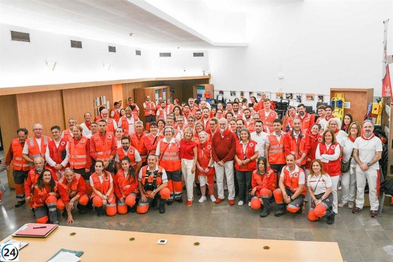 Cruz Roja brinda apoyo a 58 personas sin hogar durante las festividades de San Fermín.