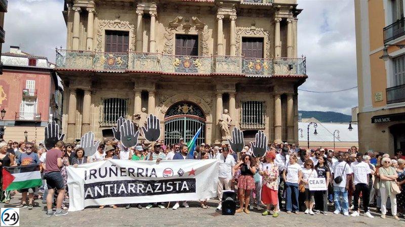 Movilización en Pamplona contra el racismo tras incidentes en Torre Pacheco.