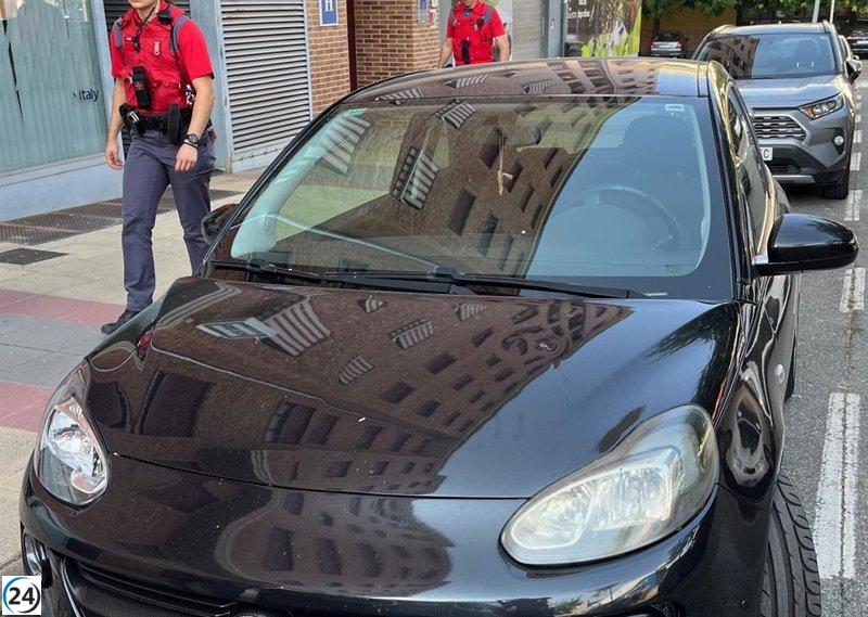 Cuatro arrestados en Estella tras agredir a un conductor por un choque vehicular.