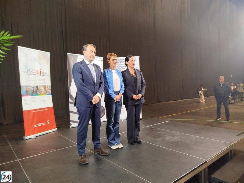 Chivite resalta en el XVIII Encuentro de Empleo que la UPNA lidera la inserción laboral en España.