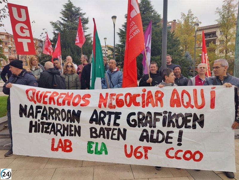 Sindicatos se unen para exigir la negociación del convenio de artes gráficas en Navarra.