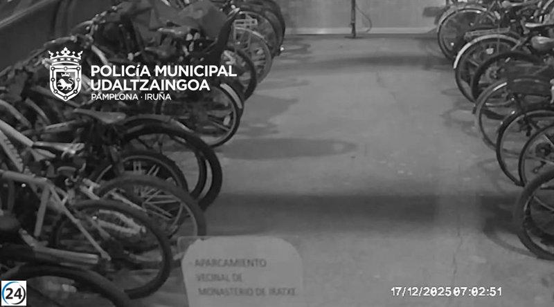 Dos adolescentes arrestados por el hurto de bicicletas eléctricas en Pamplona.