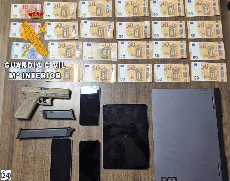 Desmantelan red delictiva que defraudó 8.100 euros a una empresa en Navarra.