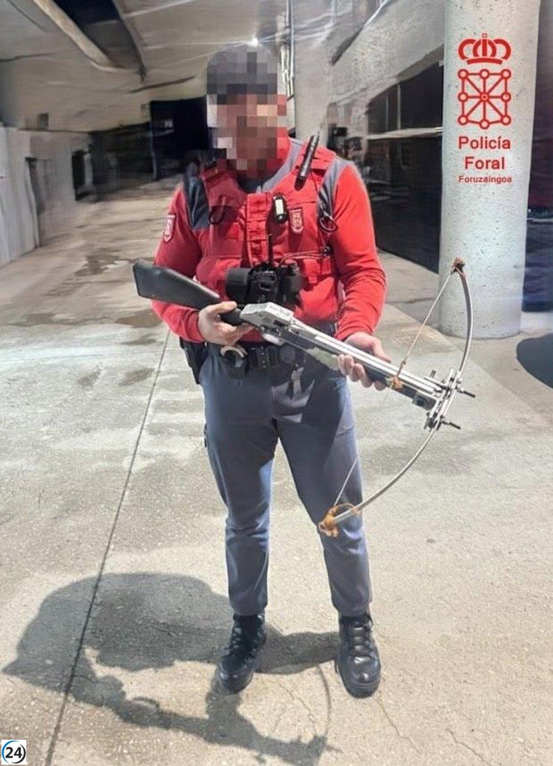 La Policía Foral desmantela un arma casera durante intervención con individuo alterado.