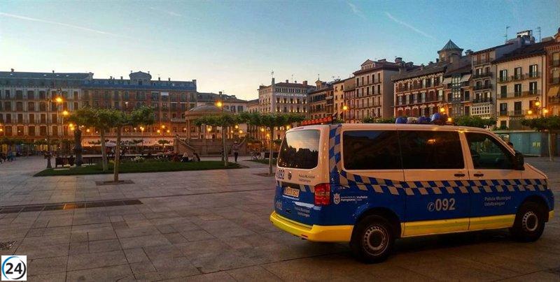 Policía Municipal desaloja domicilio con 25 personas en Pamplona.
