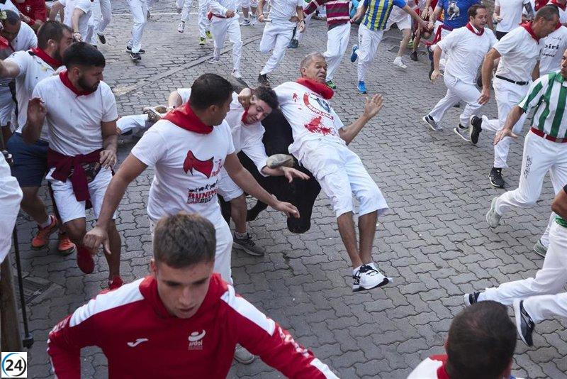 Dos heridos, uno de ellos por asta, en el séptimo encierro de toros de Victoriano del Río.