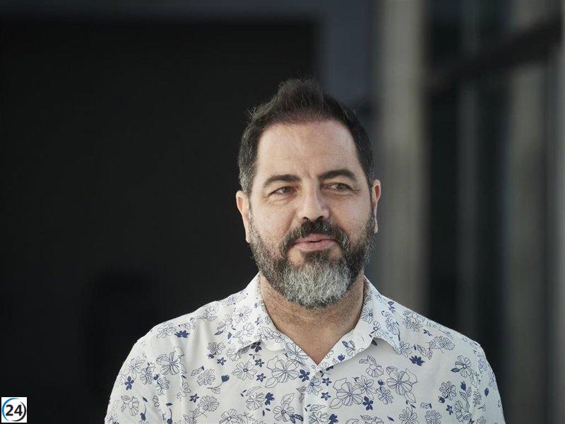 Alzórriz destaca la llegada de Pedro Sánchez y propone buscar acuerdos dentro del marco constitucional.