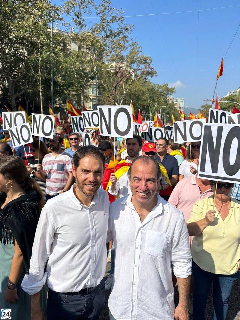 La manifestación contra la amnistía: Un éxito aplastante según el PPN, quienes afirman que España rechaza rendirse ante Puigdemont.