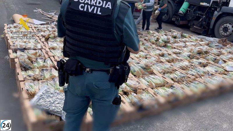 Detenidos 5 impostores de la policía en Navarra por robar camión con 300 kg de marihuana