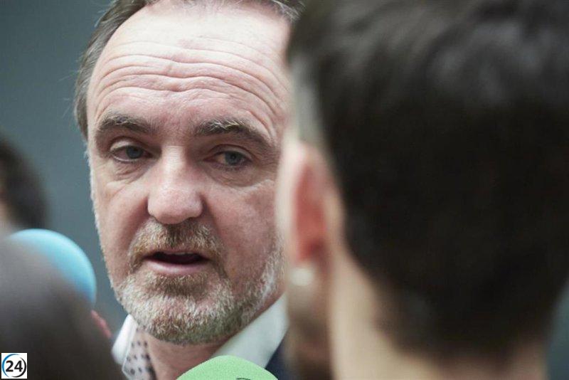 Esparza critica a los socialistas por considerarlos