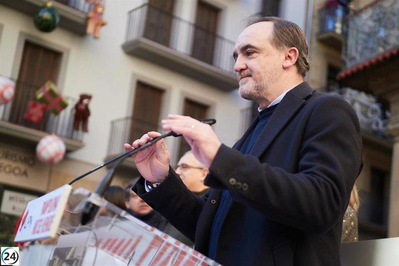 Esparza critica las acusaciones del PSN y les exige asumir la incompatibilidad de la moción con sus cargos en un acto de cinismo desmedido.