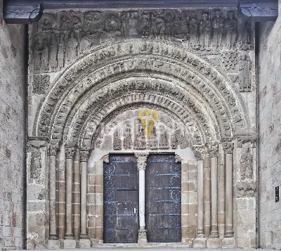 El Monasterio de Leyre: Un Tesoro de Navarra