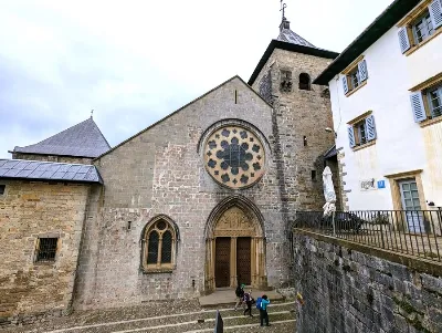 El significado religioso de Roncesvalles para los peregrinos del Camino de Santiago