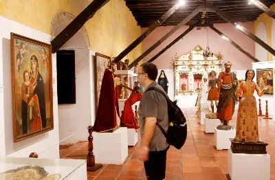 Los secretos laboriosamente guardados del claustro de Roncesvalles