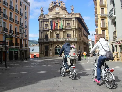 Una visita a la Ciudadela de Pamplona en bicicleta