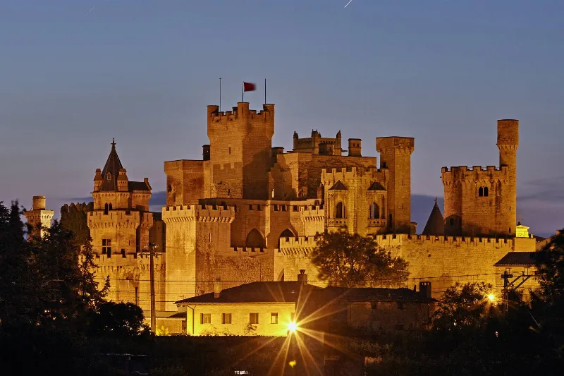 La preciosa fachada del Palacio Real de Olite