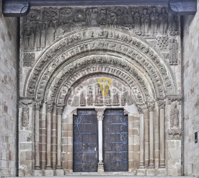 El Monasterio de Leyre: Un Tesoro de Navarra