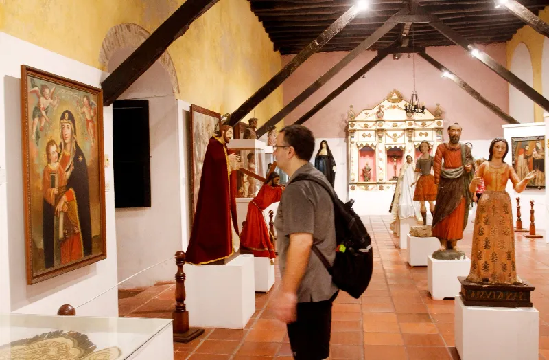Los secretos laboriosamente guardados del claustro de Roncesvalles