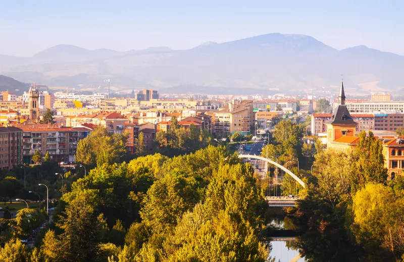 Descubre cómo es la vida en Pamplona: un día en la ciudad